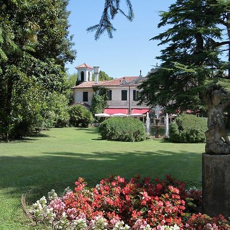 Hotel Villa Luppis Pasiano Di Pordenone Екстер'єр фото