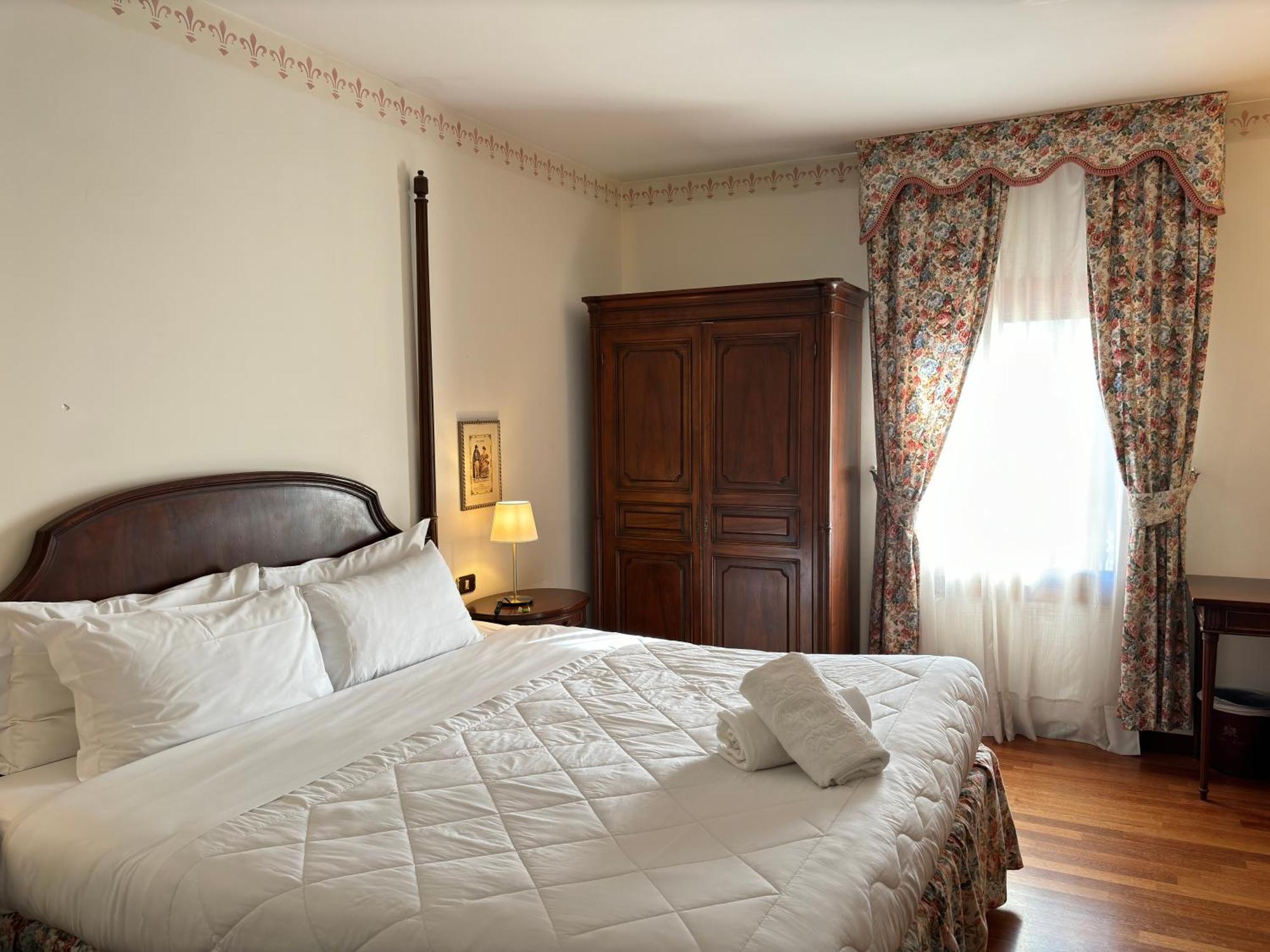 Hotel Villa Luppis Pasiano Di Pordenone Екстер'єр фото