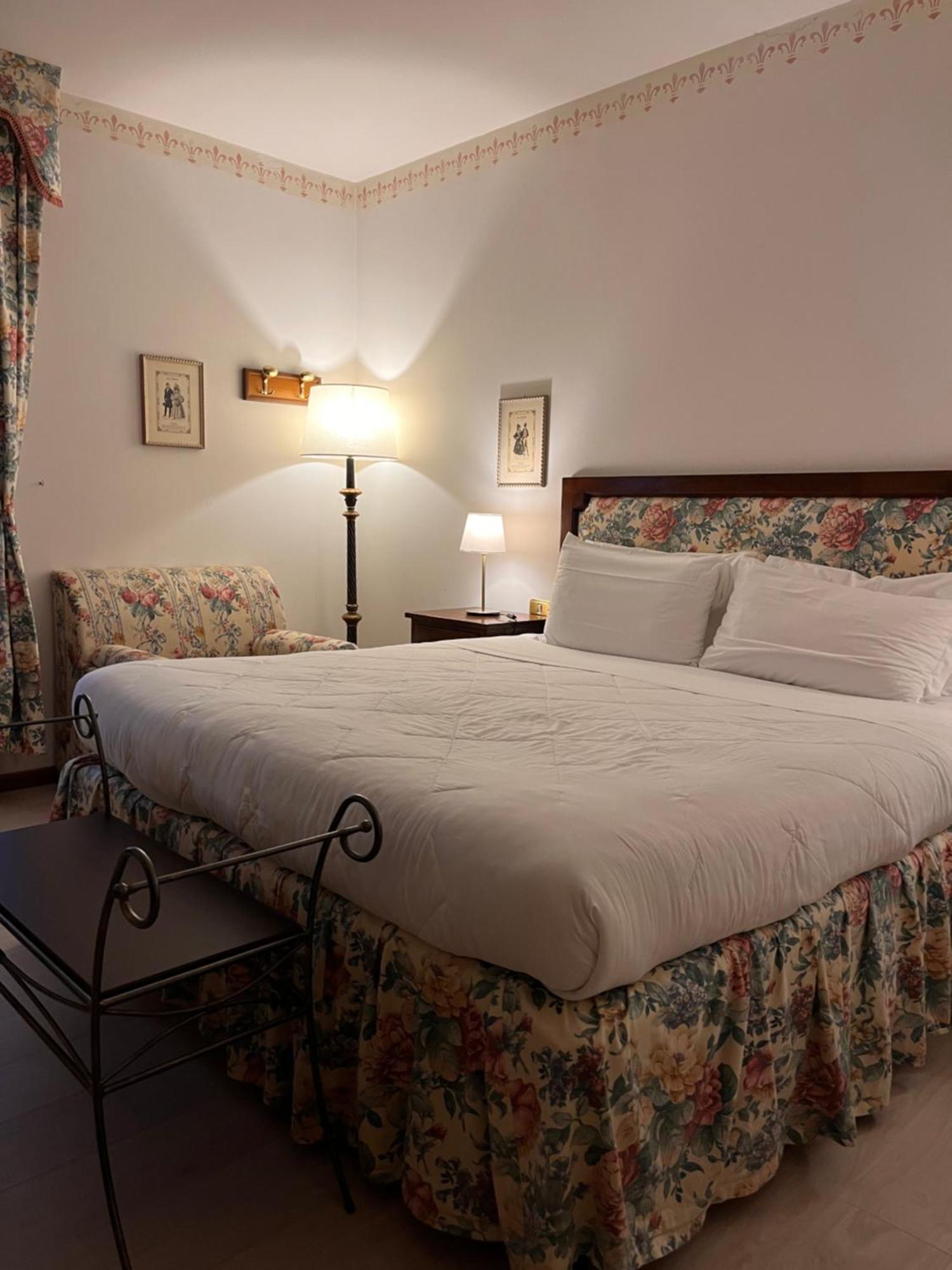 Hotel Villa Luppis Pasiano Di Pordenone Екстер'єр фото